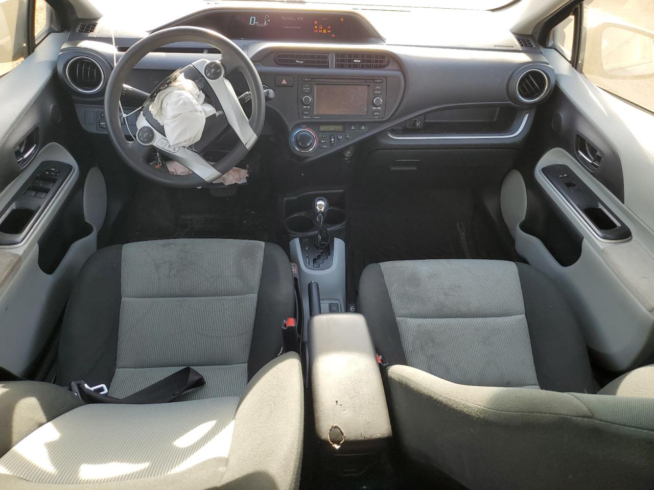 2014 Toyota Prius C VIN: JTDKDTB31E1558950 Lot: 81863215