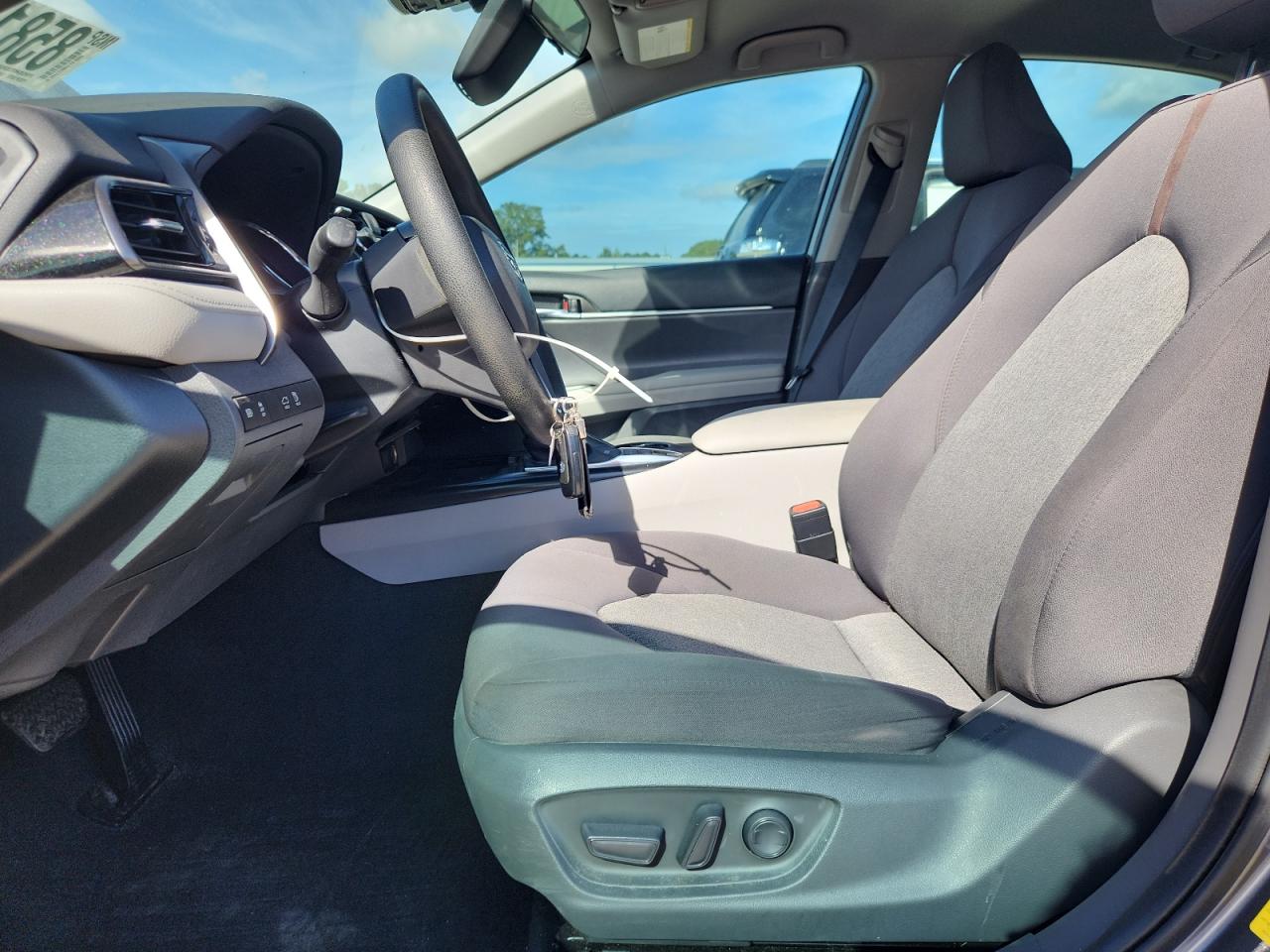 2020 Toyota Camry Le VIN: 4T1C31AK0LU013690 Lot: 85815425