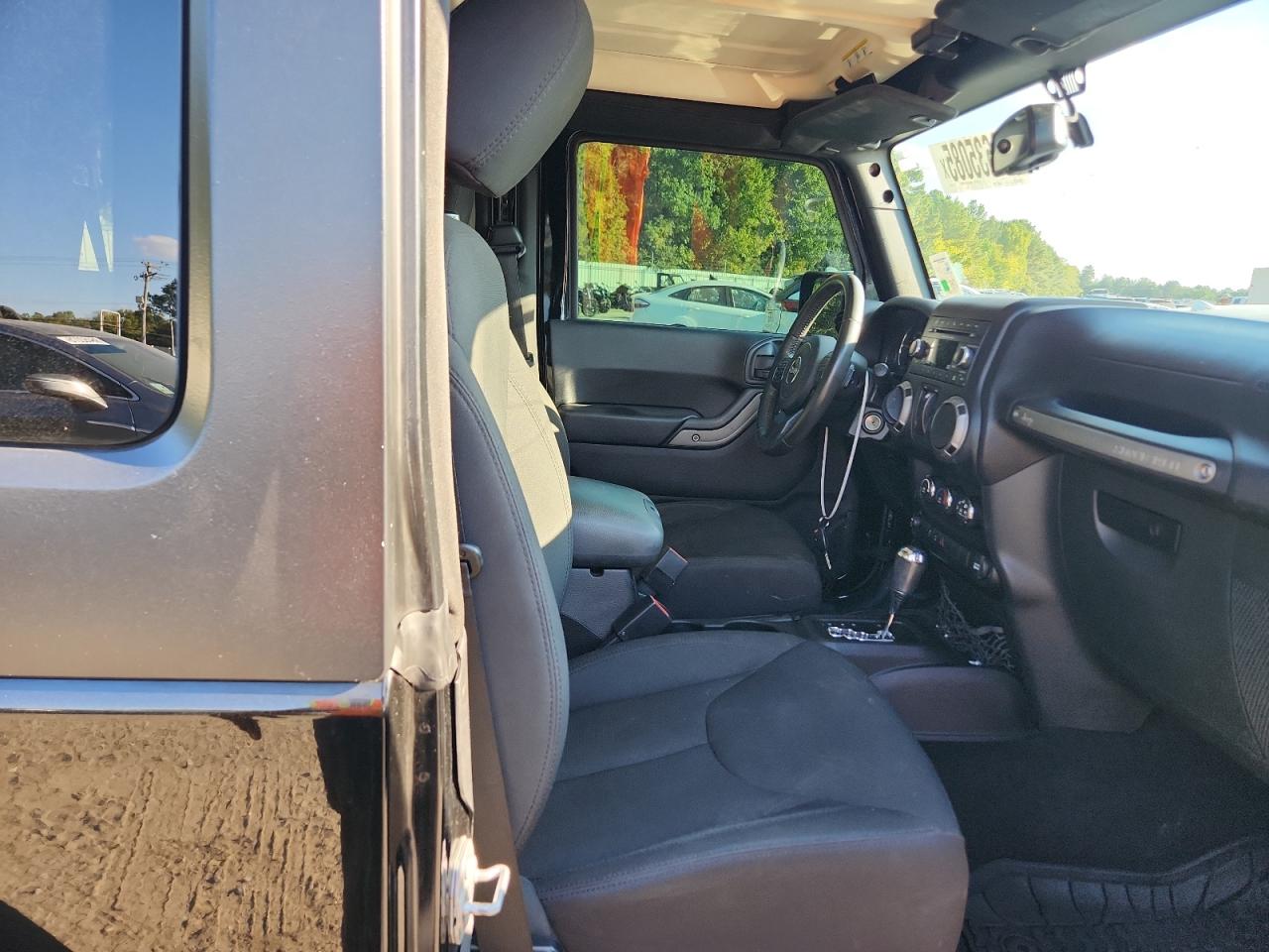 2016 Jeep Wrangler Sport VIN: 1C4AJWAG5GL172548 Lot: 86635085