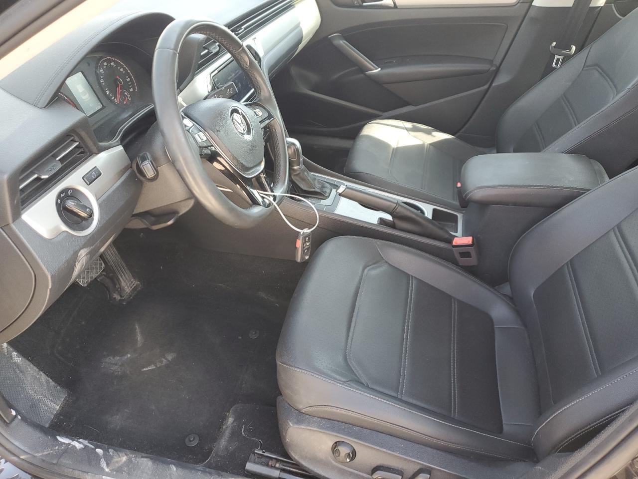 2021 Volkswagen Passat Se VIN: 1VWSA7A32MC000588 Lot: 86081175