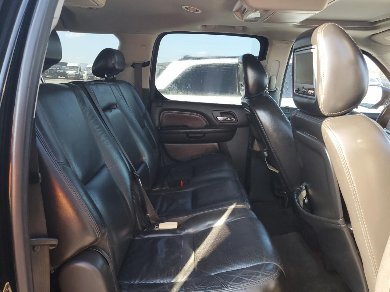 2008 Cadillac Escalade Esv VIN: 1GYFK66808R125991 Lot: 90299865