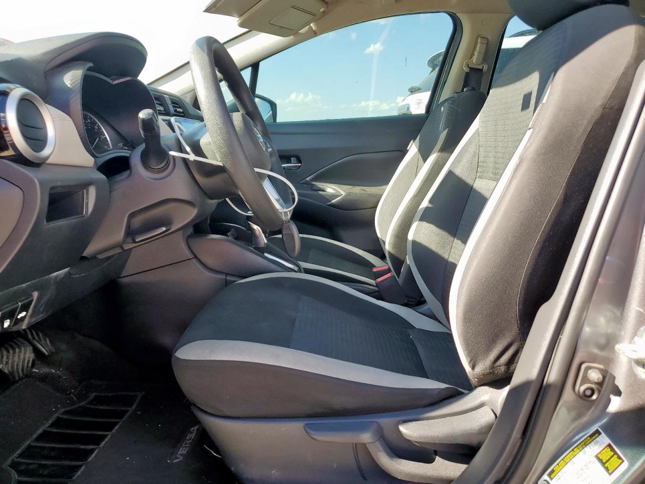 2020 Nissan Versa Sv VIN: 3N1CN8EV5LL909847 Lot: 81201025