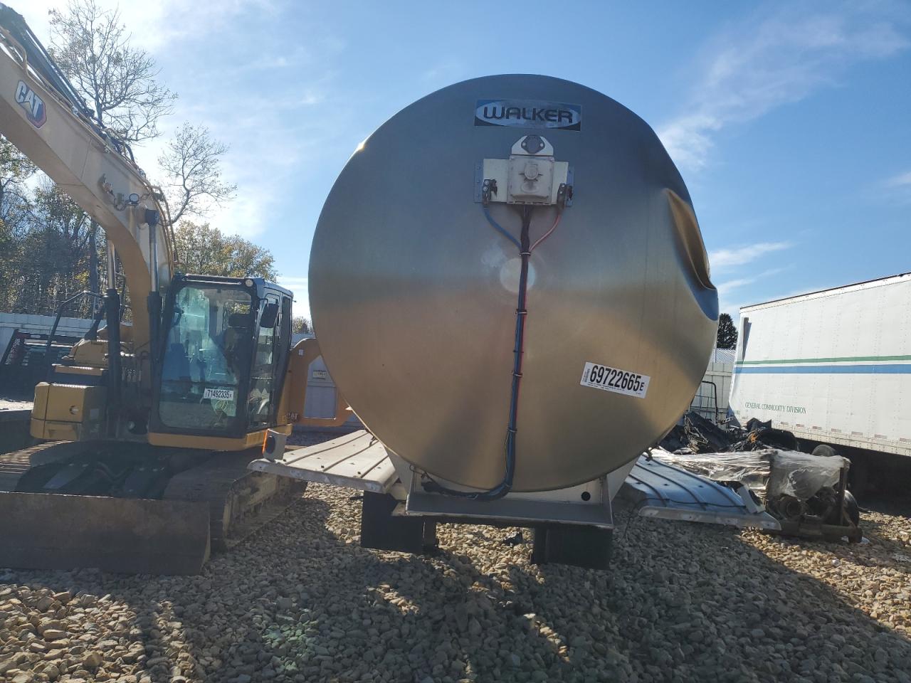 2016 Walker Tank Trailer VIN: 5WSAA4534GN047910 Lot: 69722665