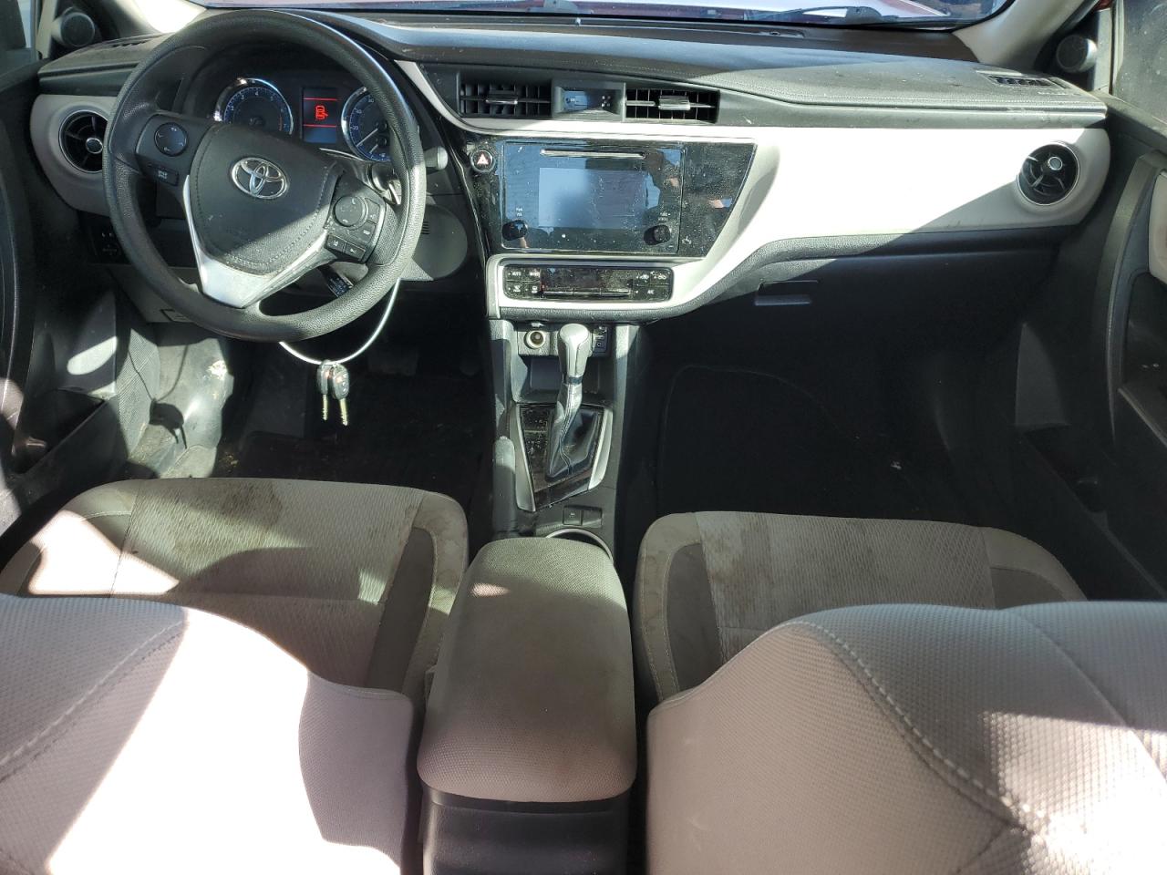 2018 Toyota Corolla L VIN: 2T1BURHE7JC083824 Lot: 82510115