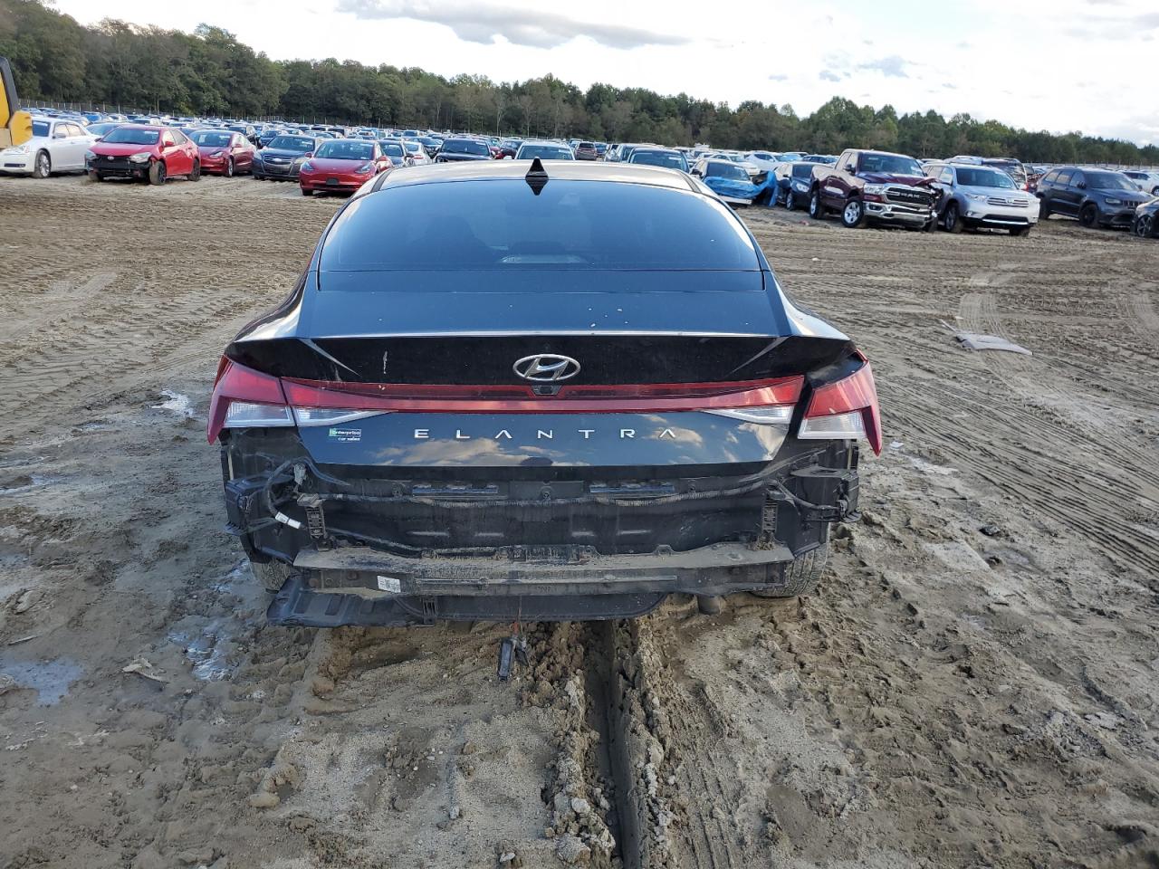 2021 Hyundai Elantra Sel VIN: 5NPLM4AG4MH017655 Lot: 82326625