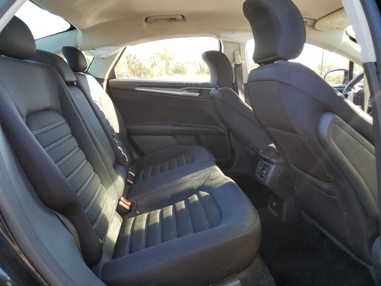 2015 Ford Fusion Se VIN: 3FA6P0H74FR277613 Lot: 84975625