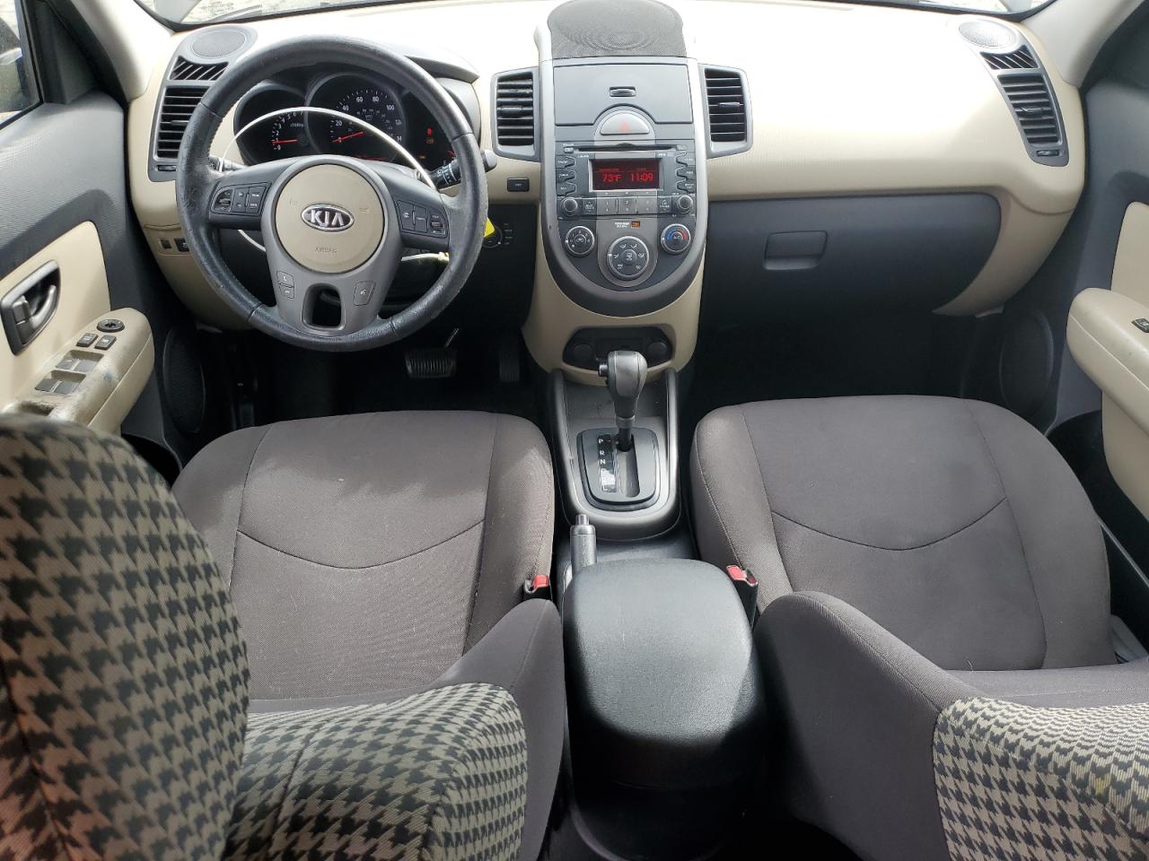 2010 Kia Soul + VIN: KNDJT2A23A7038239 Lot: 84584625