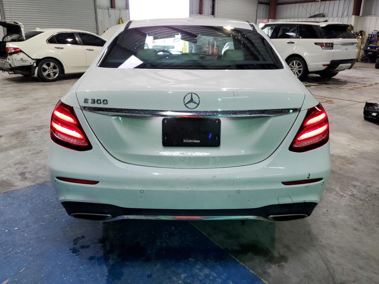 2018 Mercedes-Benz E 300 VIN: WDDZF4JBXJA472494 Lot: 85339485