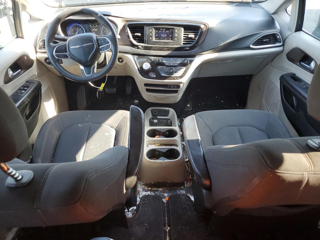 2017 Chrysler Pacifica Lx VIN: 2C4RC1CG9HR815957 Lot: 82603175