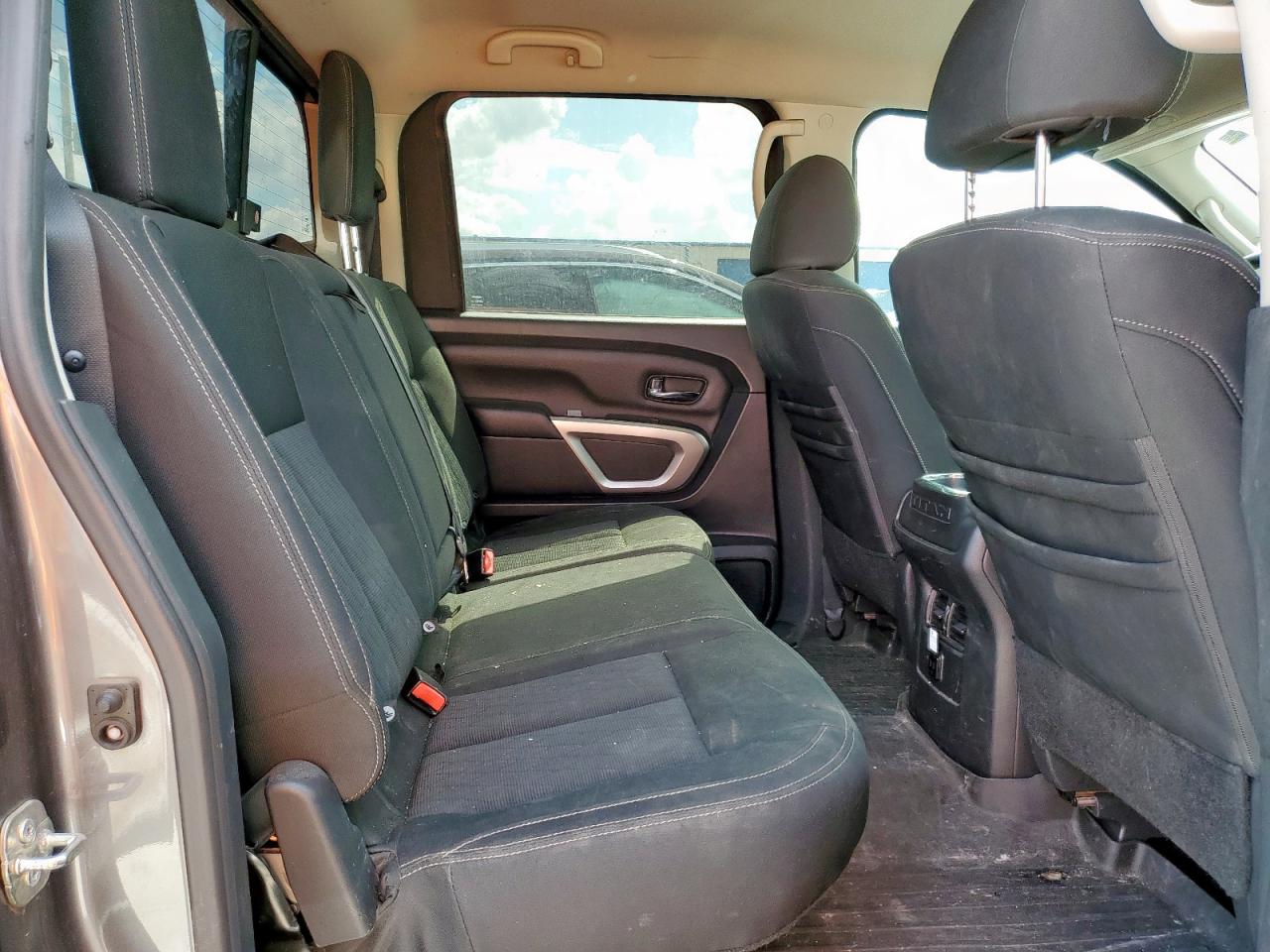 2018 Nissan Titan Sv VIN: 1N6AA1E62JN541525 Lot: 84523165