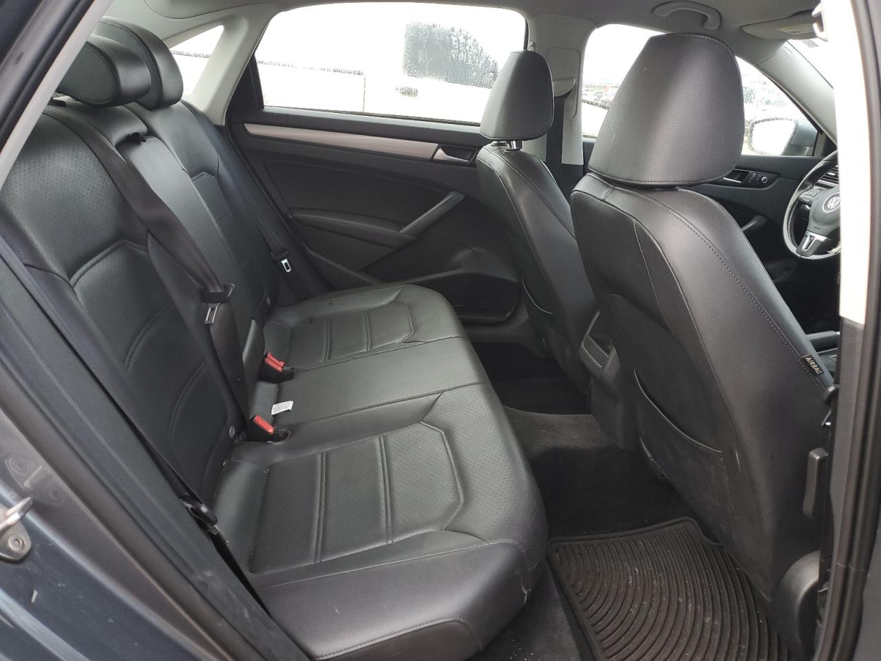 2015 Volkswagen Passat S VIN: 1VWAT7A39FC109817 Lot: 89723115