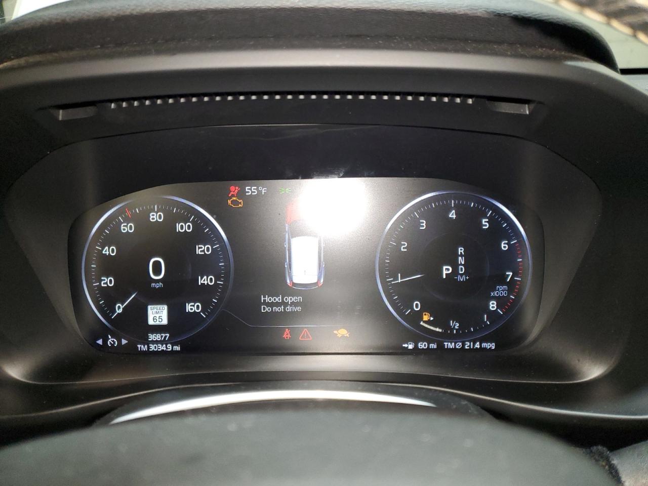 2021 Volvo Xc40 T5 R-Design VIN: YV4162UM2M2545264 Lot: 86823415