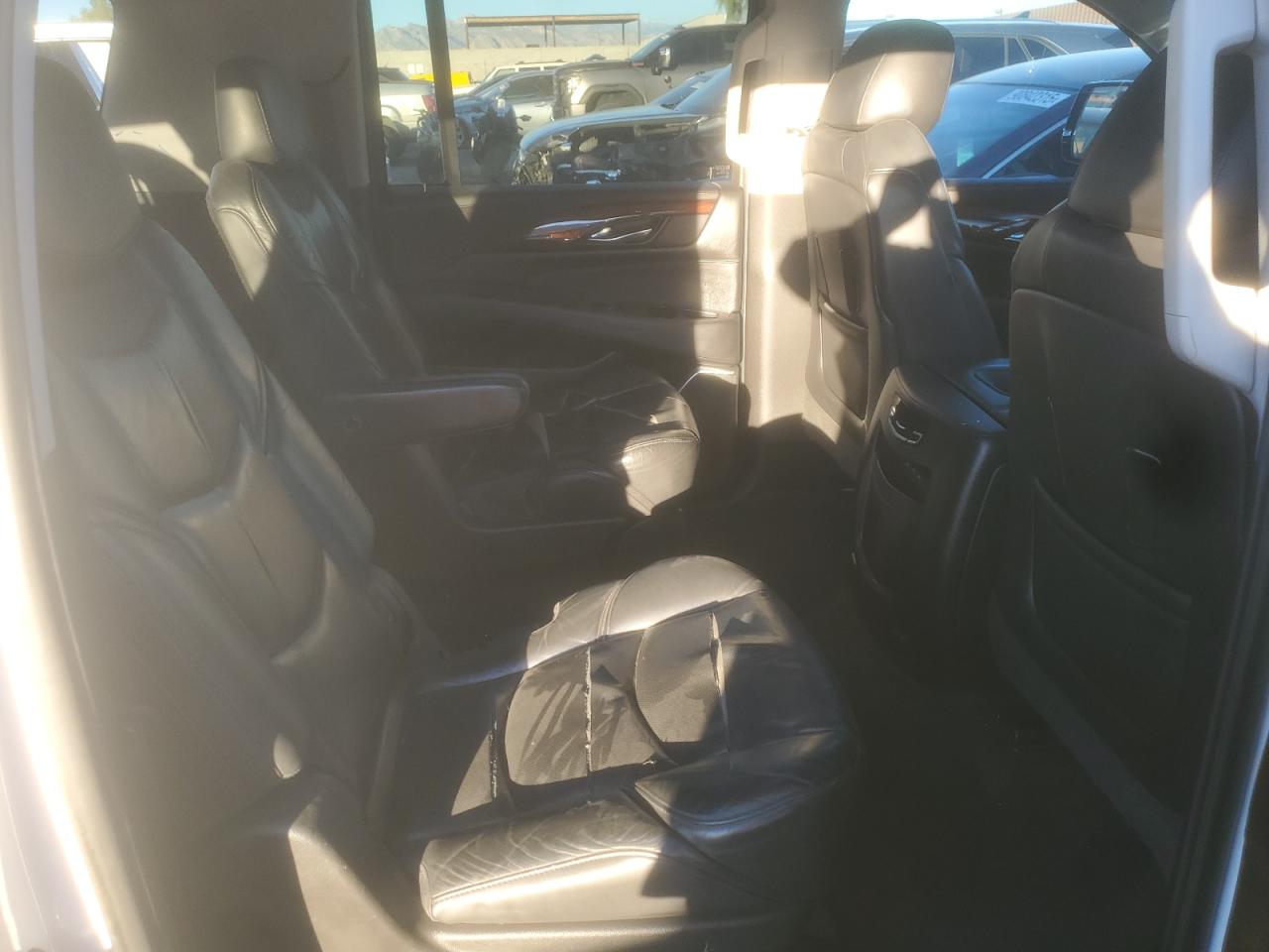 2019 Cadillac Escalade Esv Premium Luxury VIN: 1GYS3JKJXKR215731 Lot: 90735925