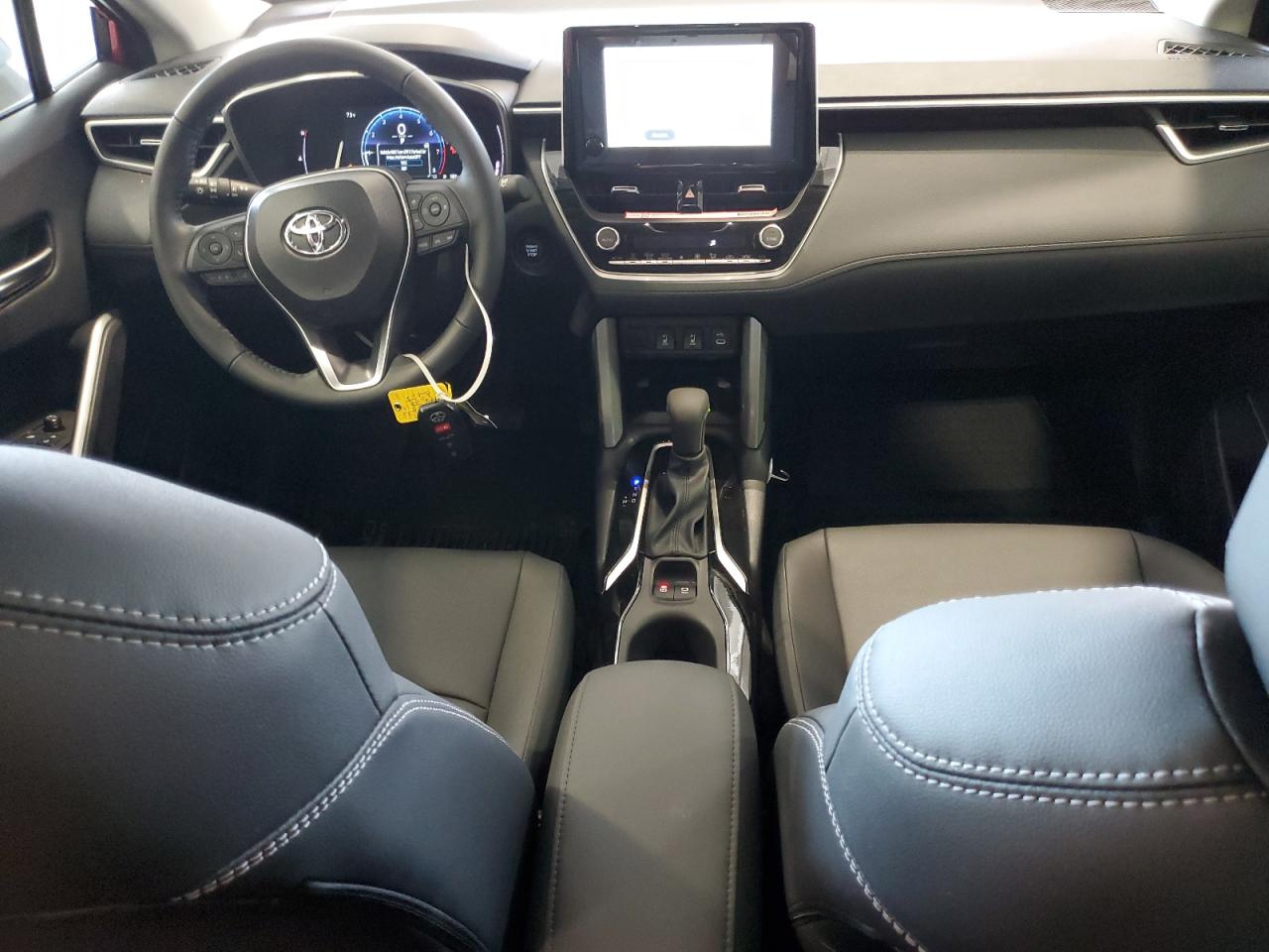 2025 Toyota Corolla Cross Xle VIN: 7MUDAABG7SV144441 Lot: 85695605