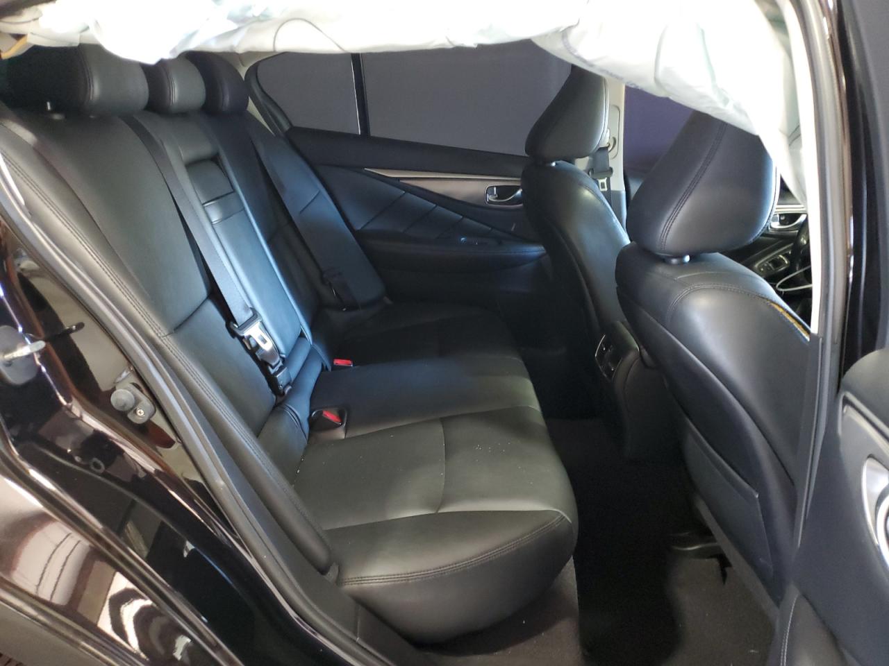 2016 Infiniti Q50 Premium VIN: JN1EV7AR3GM340374 Lot: 82337725