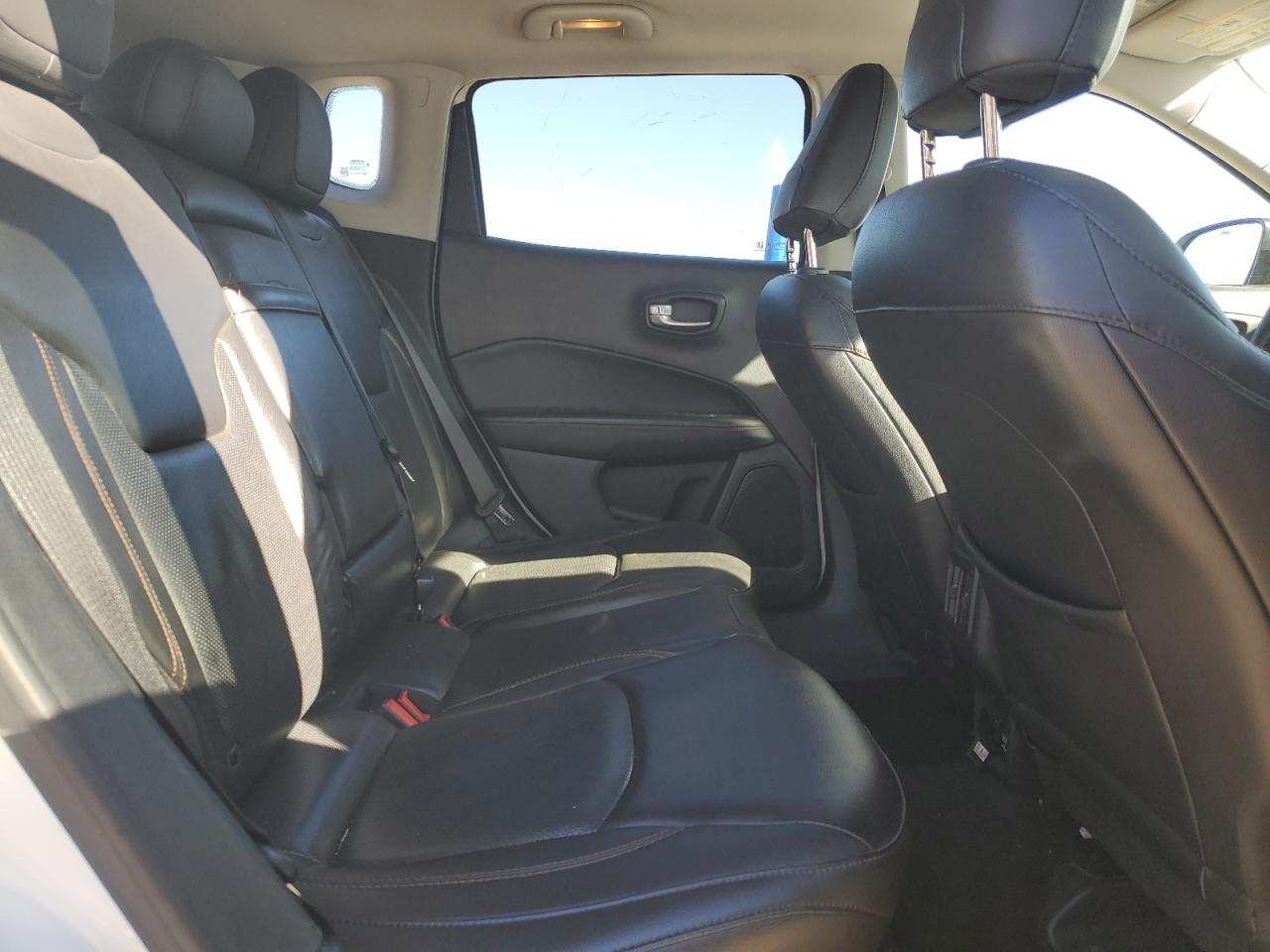 2018 Jeep Compass Limited VIN: 3C4NJDCB7JT135651 Lot: 89847275