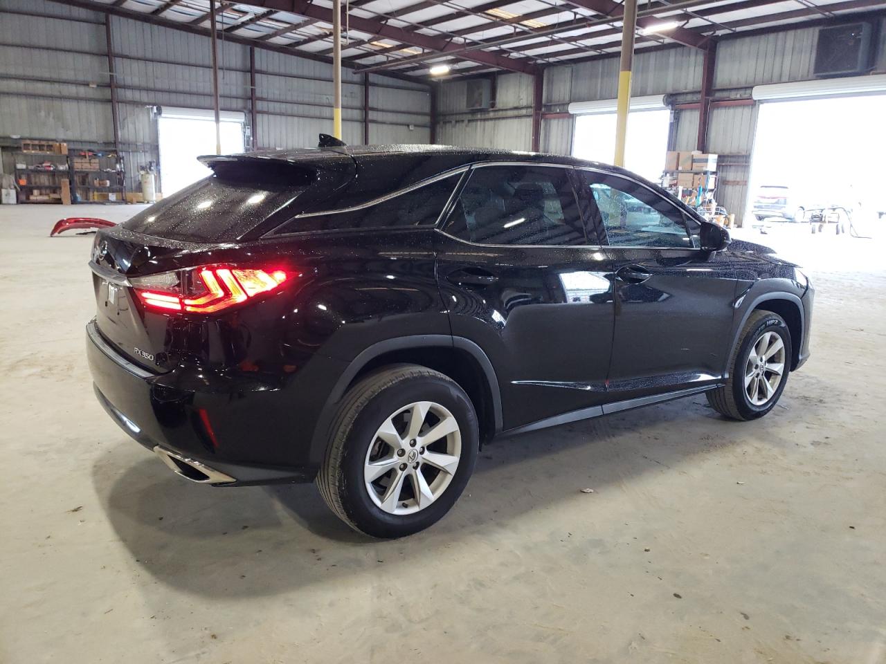 car-image car-image