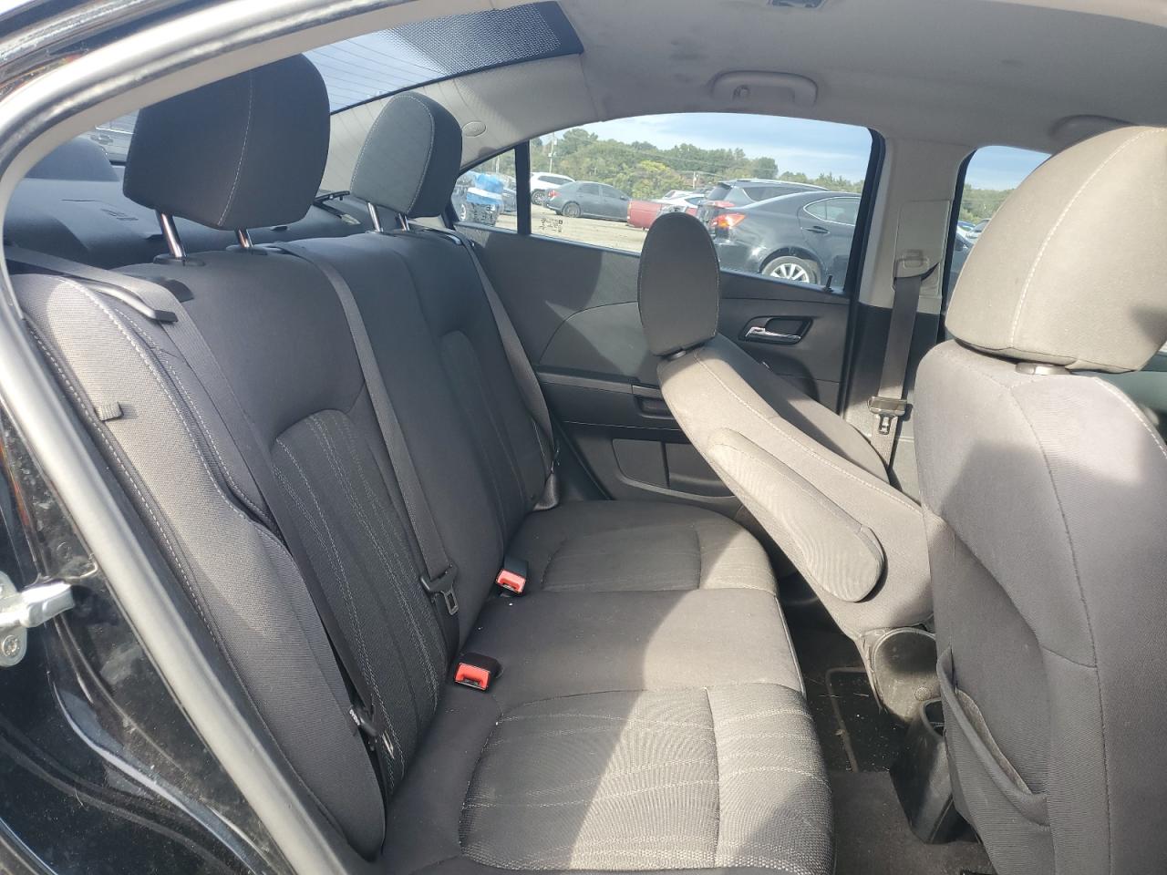 2019 Chevrolet Sonic Lt VIN: 1G1JD5SB1K4118034 Lot: 85716525