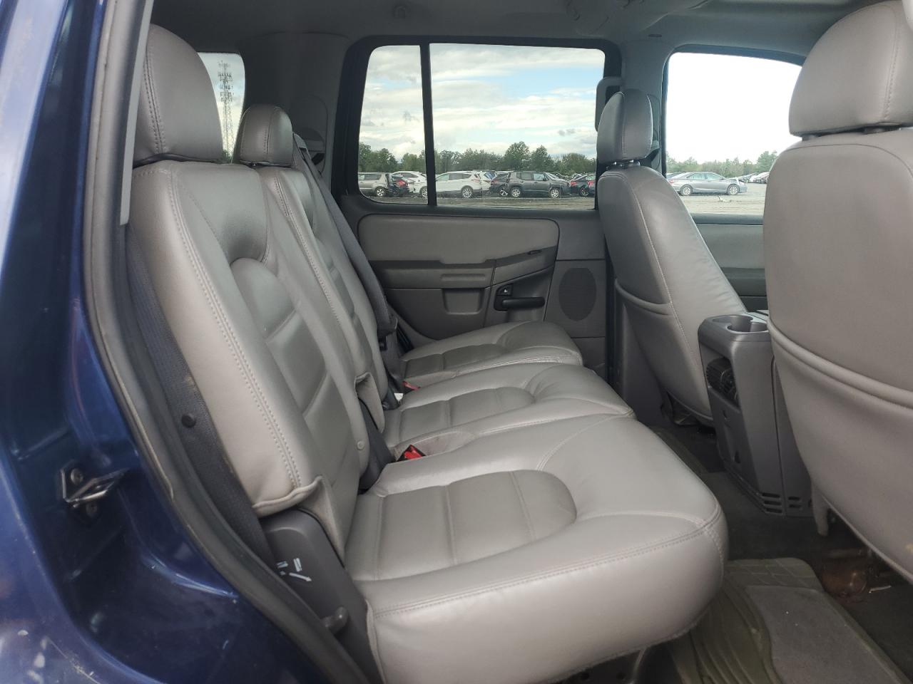 2005 Ford Explorer Xlt VIN: 1FMDU73W05UA42856 Lot: 82315145