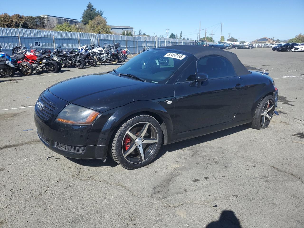 Фото: TRUUT28N311037162