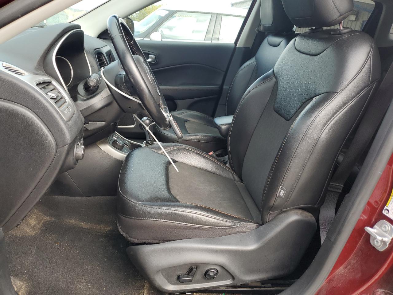 2020 Jeep Compass Latitude VIN: 3C4NJDBB1LT240917 Lot: 85281515