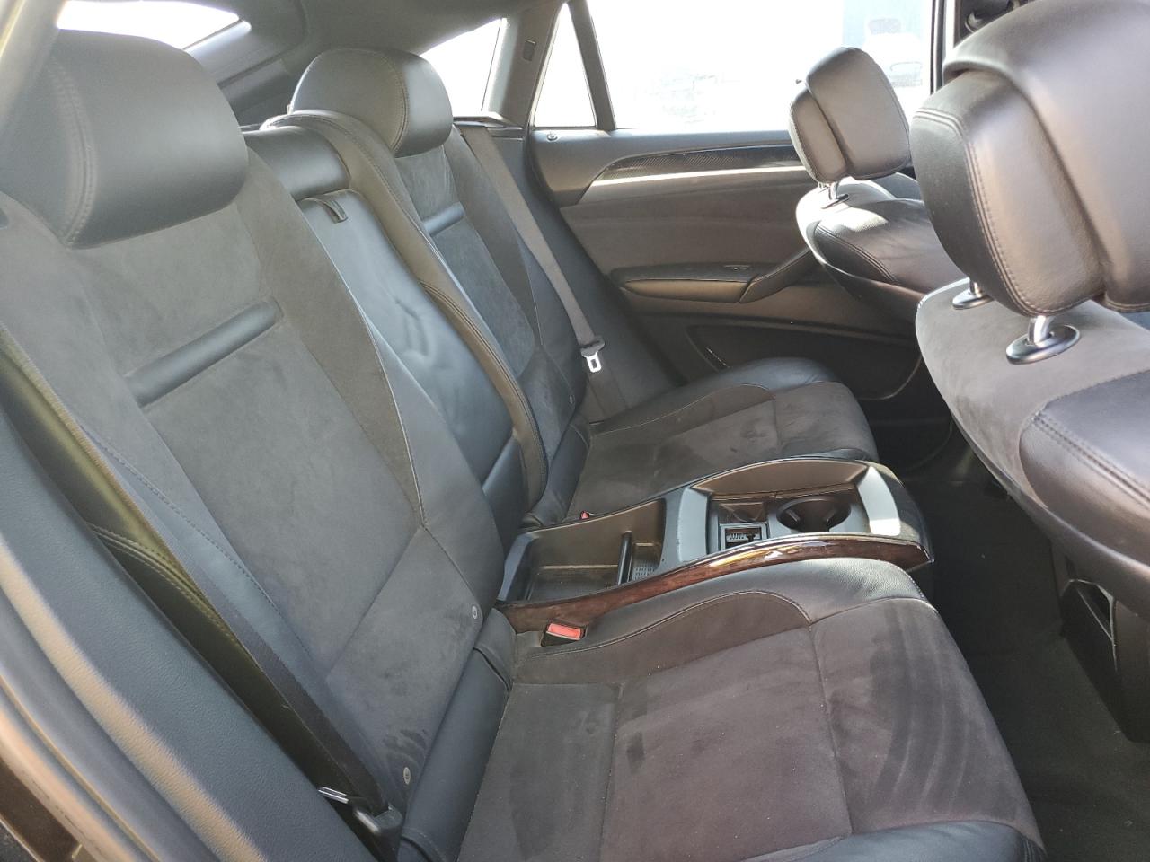5UXFG8C58BLZ96434 2011 BMW X6 xDrive50I