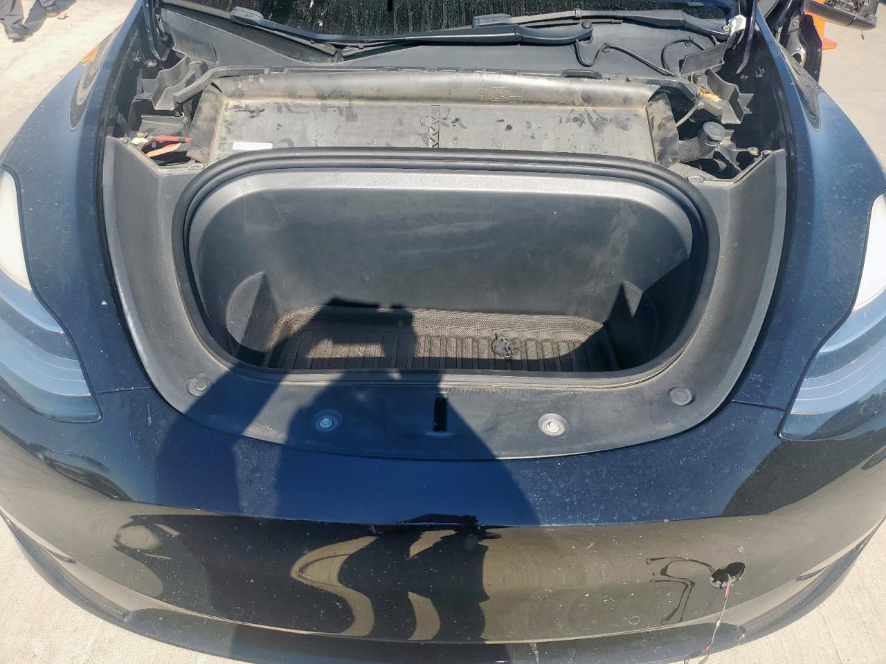 2021 Tesla Model Y VIN: 5YJYGDEE4MF285013 Lot: 85580275