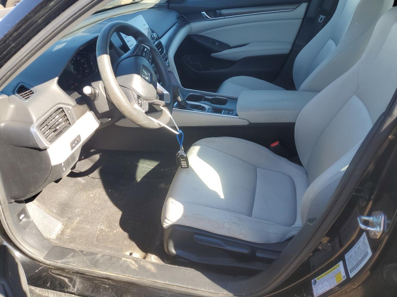 2018 Honda Accord Lx VIN: 1HGCV1F17JA239353 Lot: 82244015