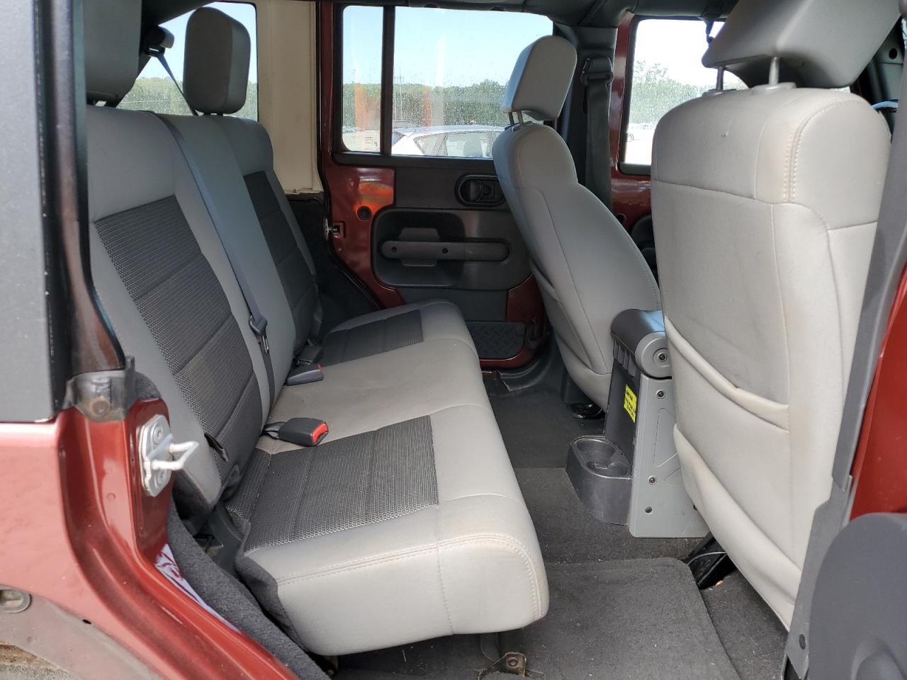 2010 Jeep Wrangler Unlimited Rubicon VIN: 1J4HA6H18AL152957 Lot: 82289245