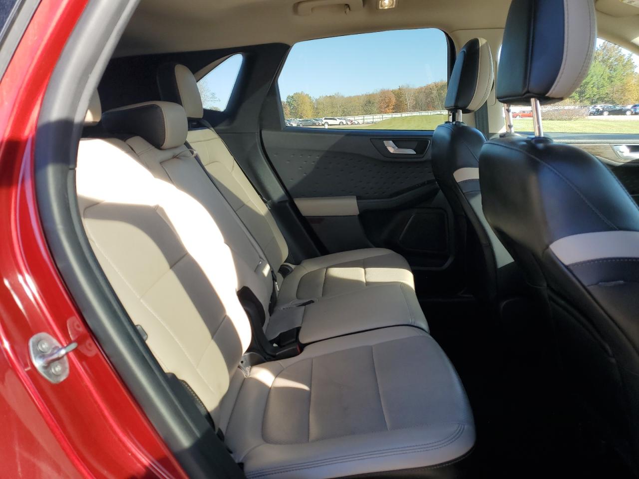 2020 Ford Escape Titanium VIN: 1FMCU9J92LUB29398 Lot: 89558105