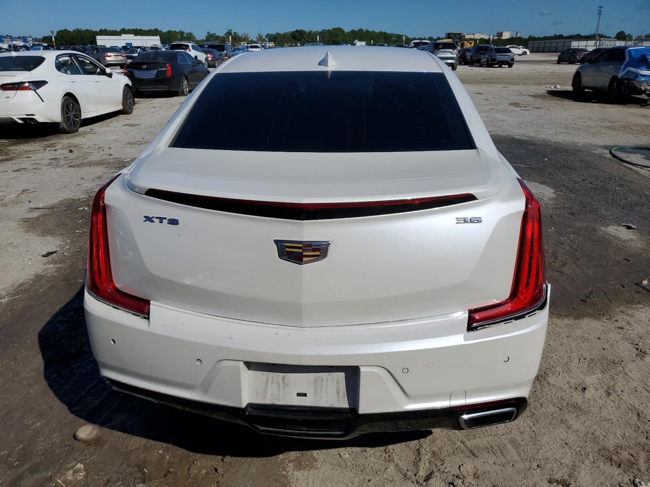 2018 Cadillac Xts Luxury VIN: 2G61M5S34J9176556 Lot: 84579285