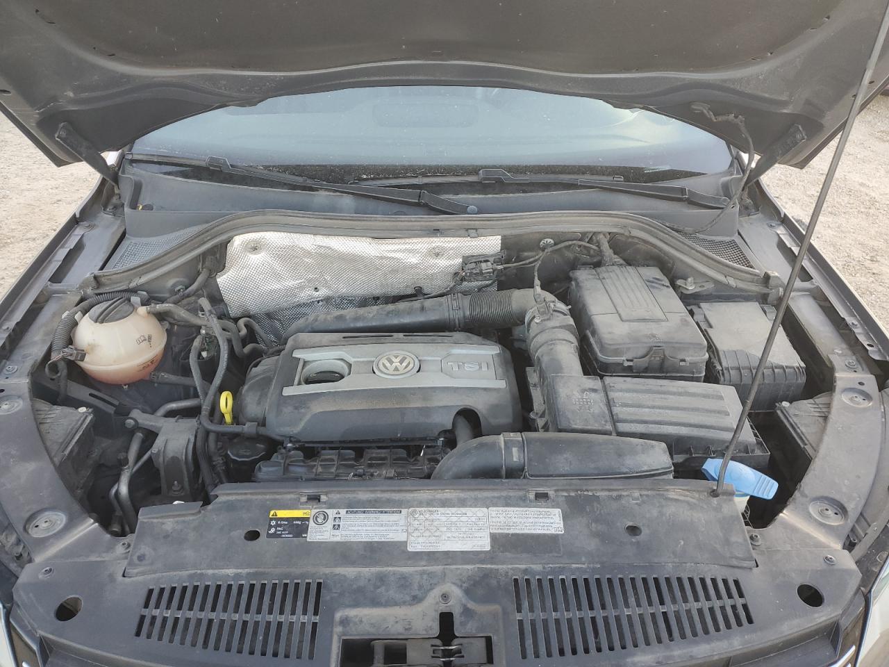 car-image car-image