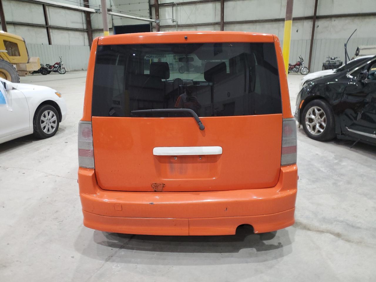 2005 Toyota Scion Xb VIN: JTLKT324350173492 Lot: 86897745