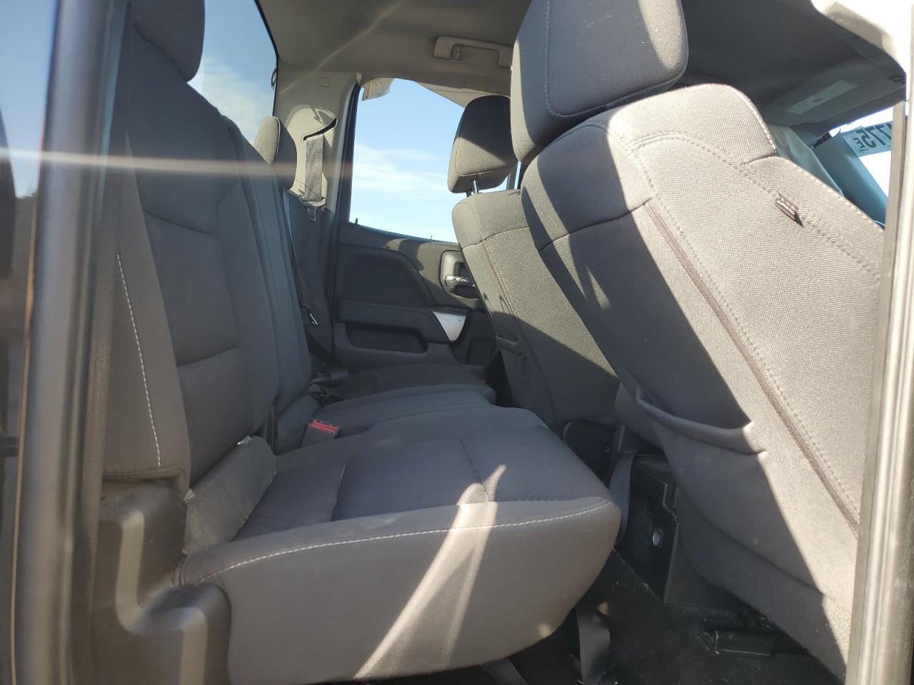 2018 Chevrolet Silverado C1500 Lt VIN: 1GCRCREC7JZ150142 Lot: 82204775