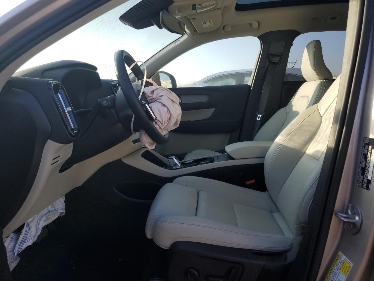 2024 Volvo Xc40 Plus VIN: YV4L12UL7R2367275 Lot: 85422925