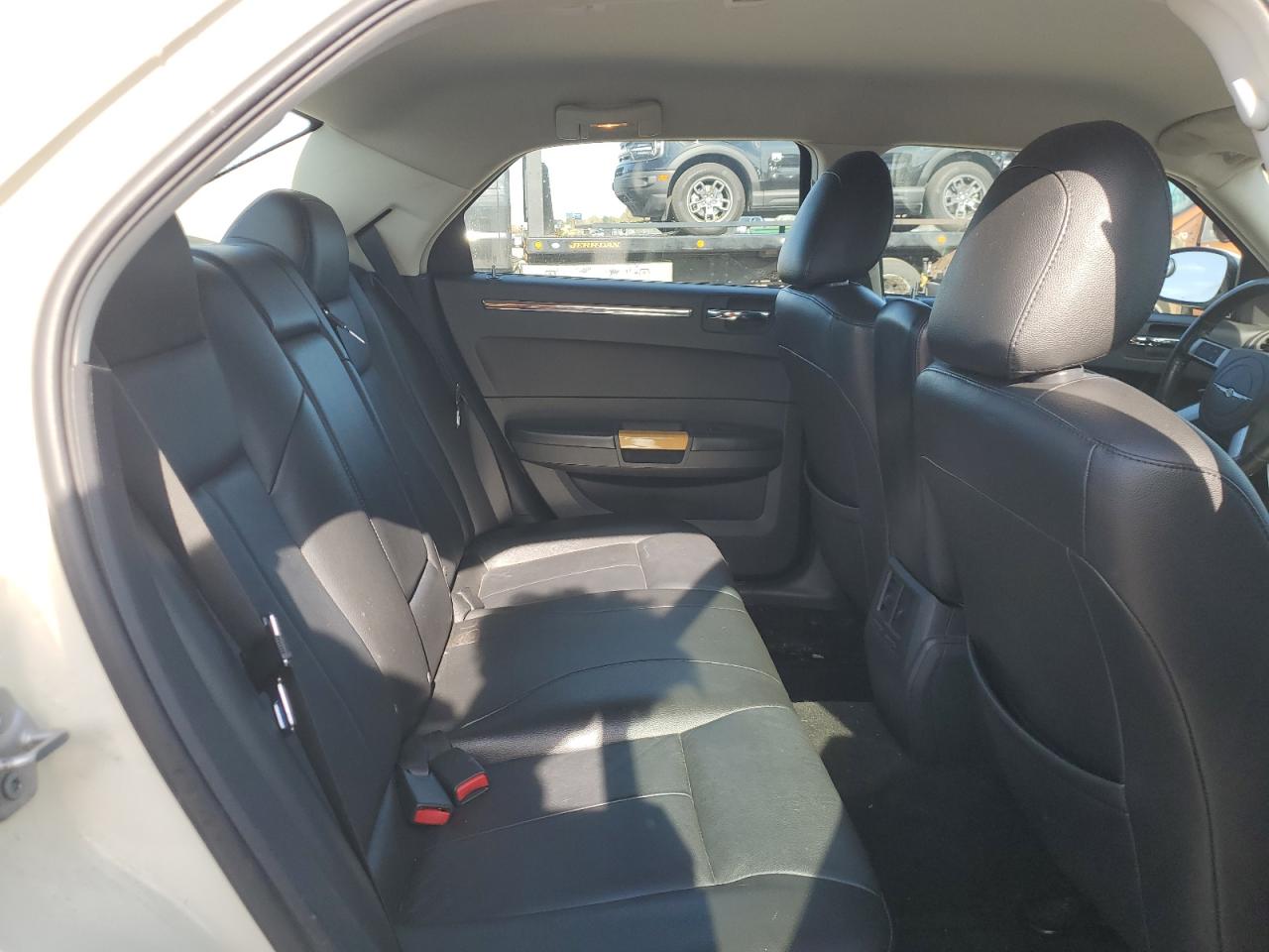 2008 Chrysler 300 Limited VIN: 2C3KA33GX8H283339 Lot: 86157885