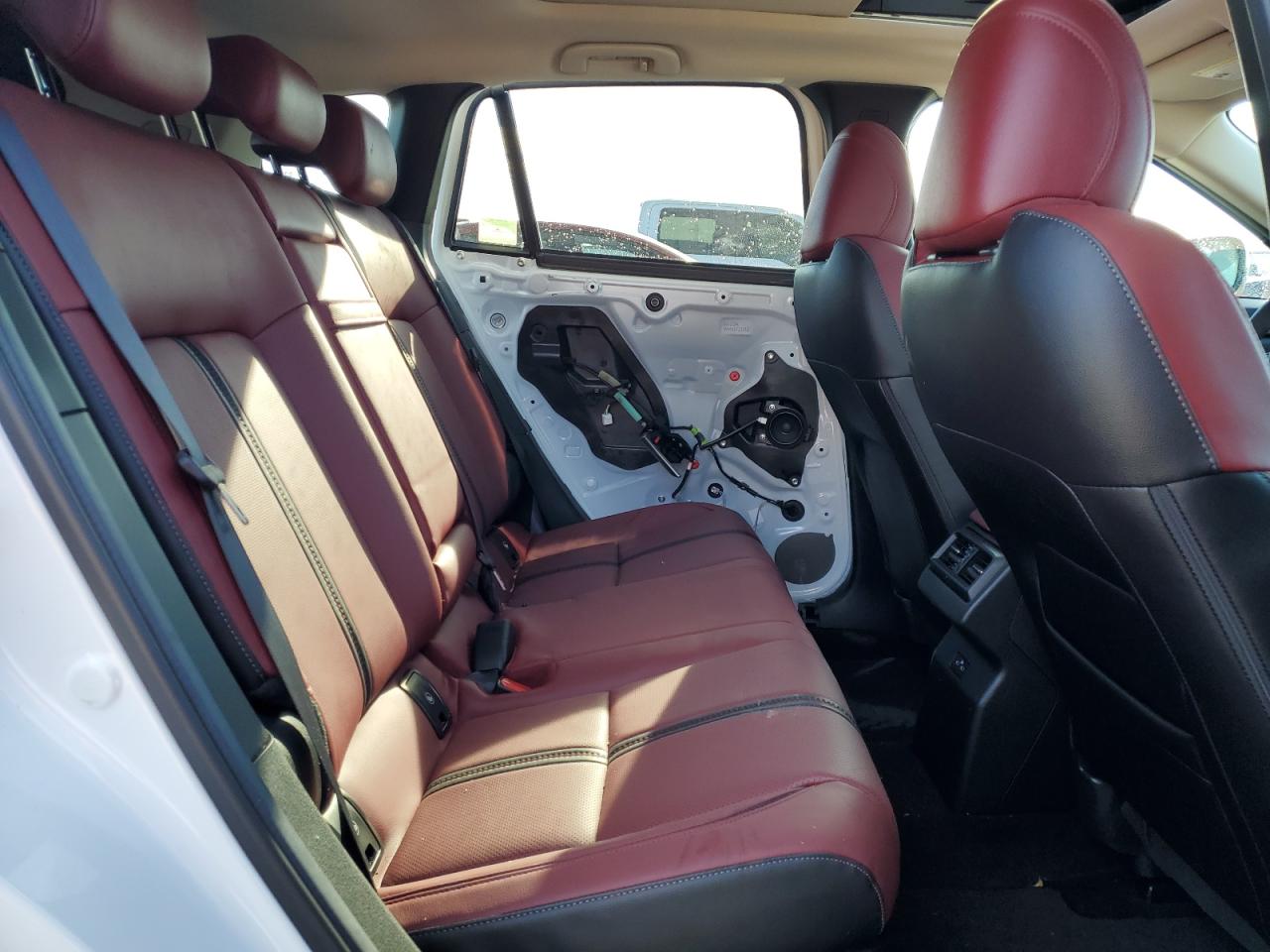 2025 Mazda Cx-50 Premium VIN: 7MMVAADW2SN105166 Lot: 89846125