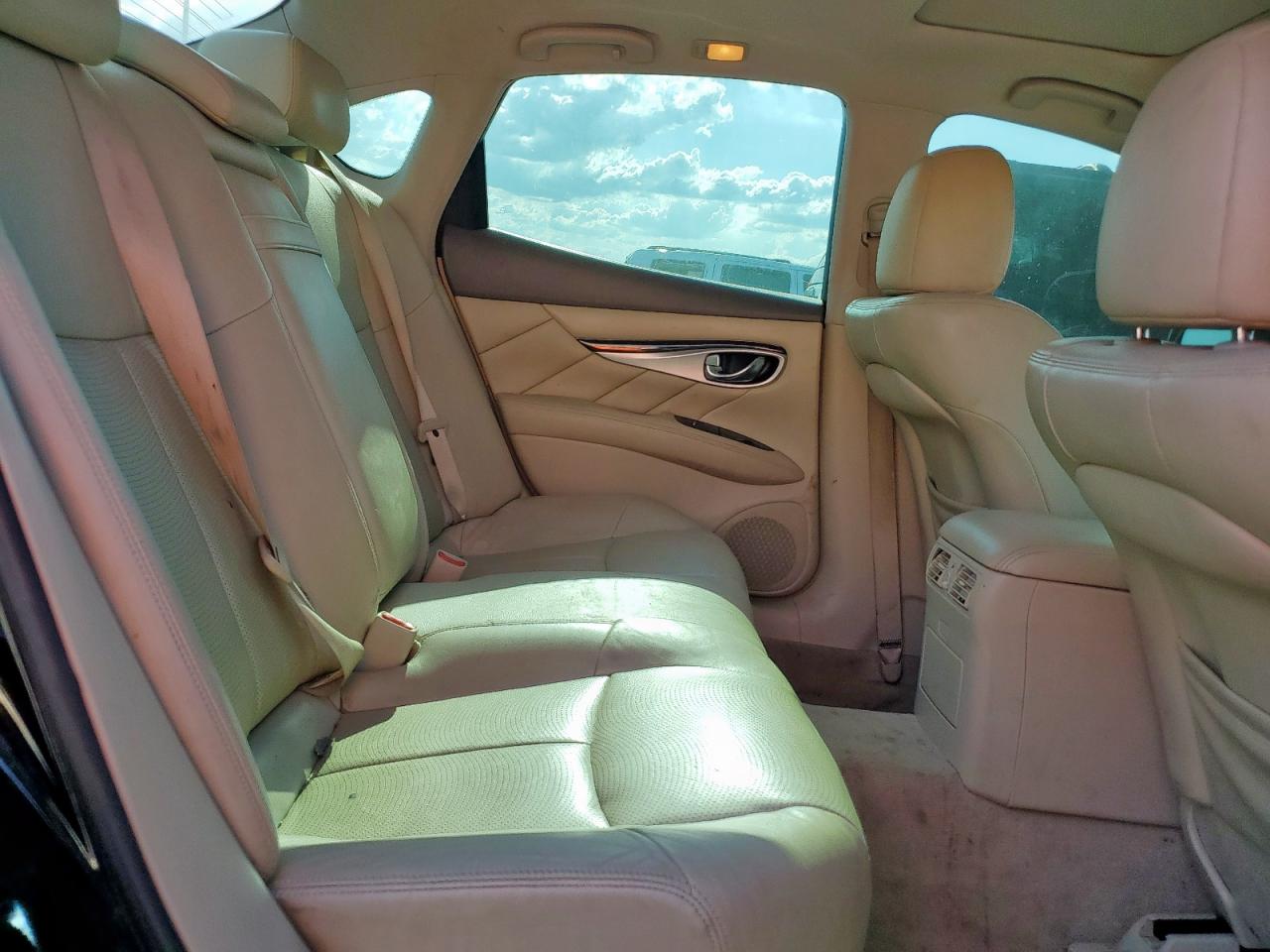 2015 Infiniti Q70 3.7 VIN: JN1BY1AP3FM541583 Lot: 85854865