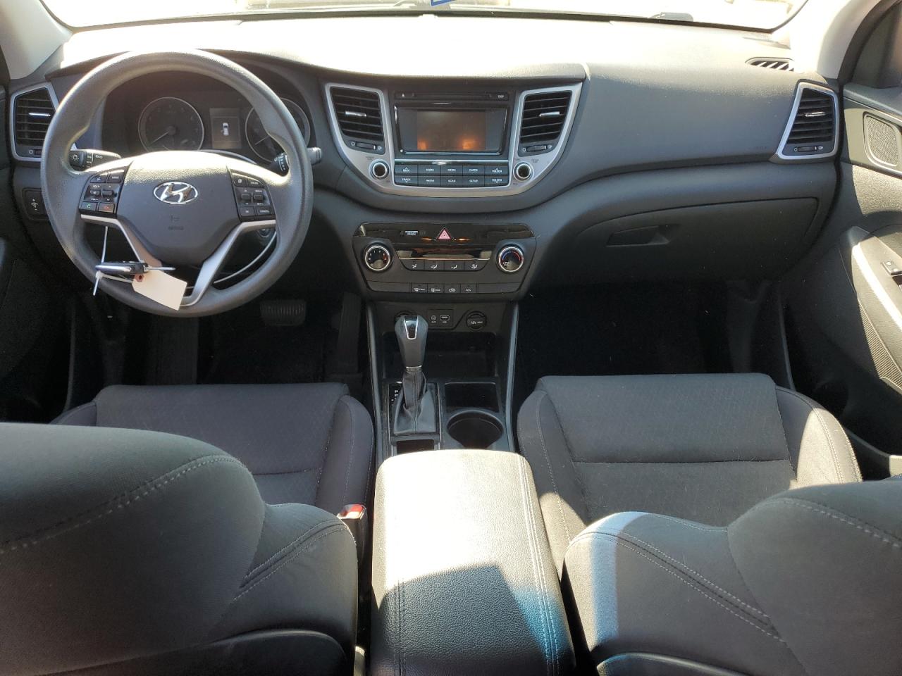 2018 Hyundai Tucson Se VIN: KM8J2CA46JU700130 Lot: 84965275