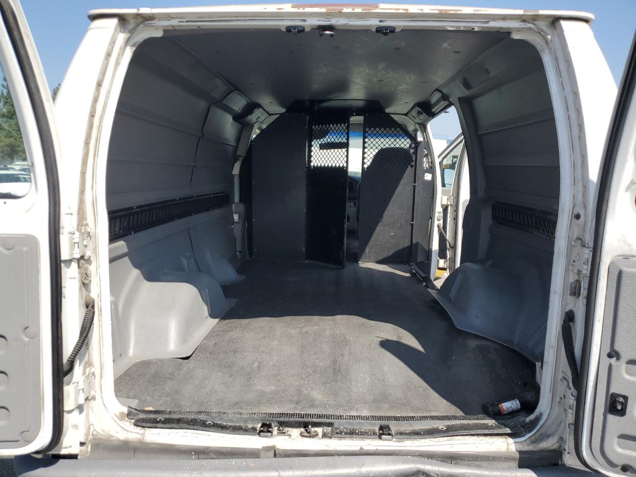 2006 Ford Econoline E250 Van VIN: 1FTNE24W16DA79987 Lot: 82319635