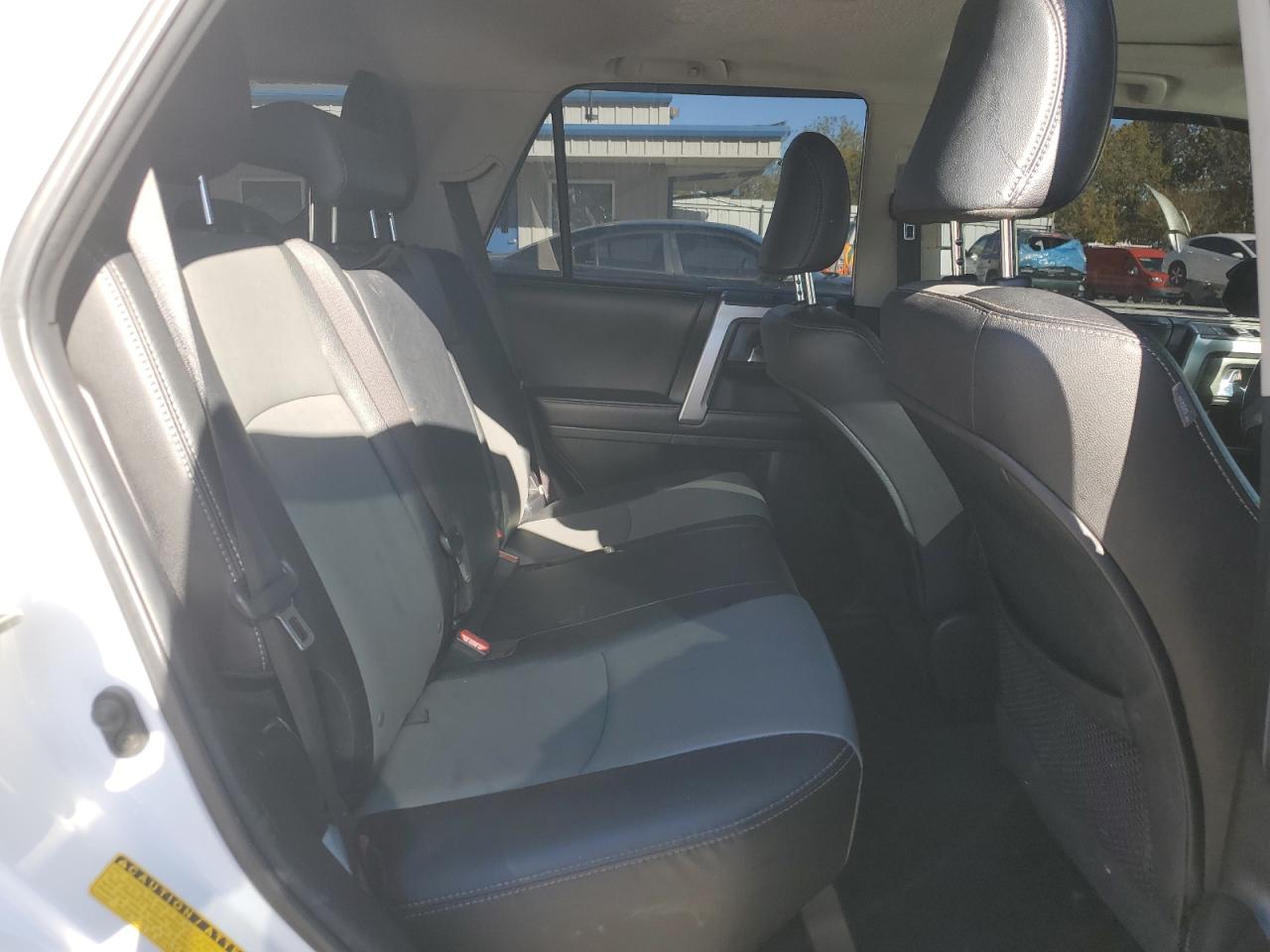 2017 Toyota 4Runner Sr5/Sr5 Premium VIN: JTEBU5JR6H5460748 Lot: 82255245