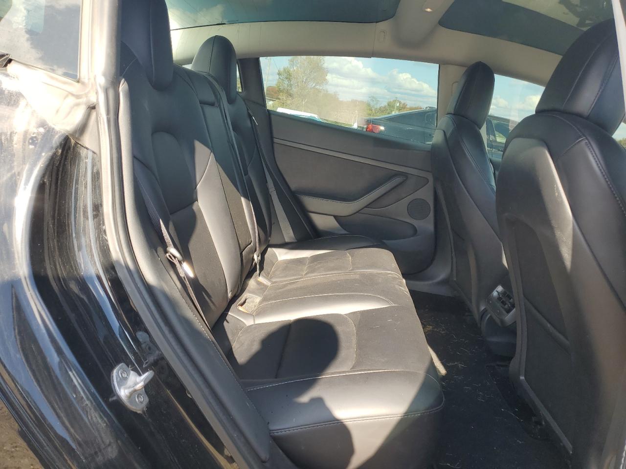 2021 Tesla Model 3 VIN: 5YJ3E1EBXMF053438 Lot: 89815905