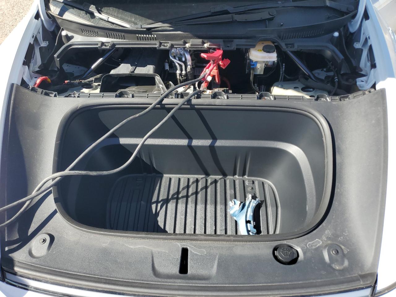 2026 Tesla Model Y VIN: 7SAYGDEE3TF420628 Lot: 90661205