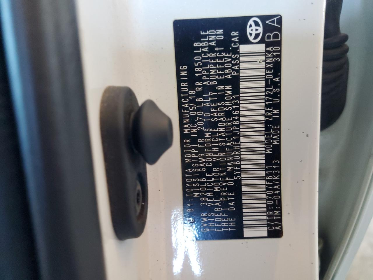 2018 Toyota Corolla L VIN: 5YFBURHE1JP846131 Lot: 90466225