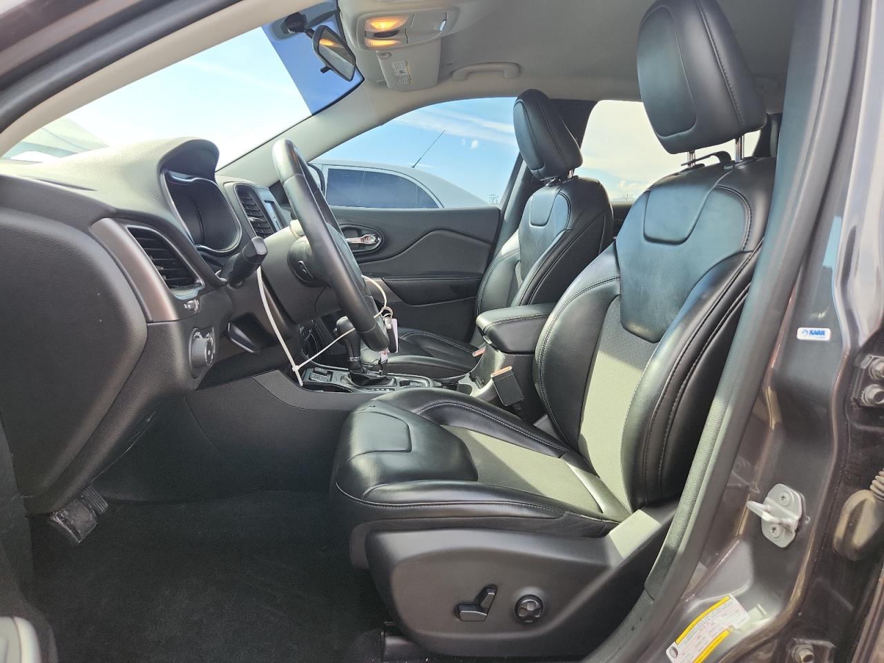 2019 Jeep Cherokee Latitude Plus VIN: 1C4PJMLB1KD485907 Lot: 86442265