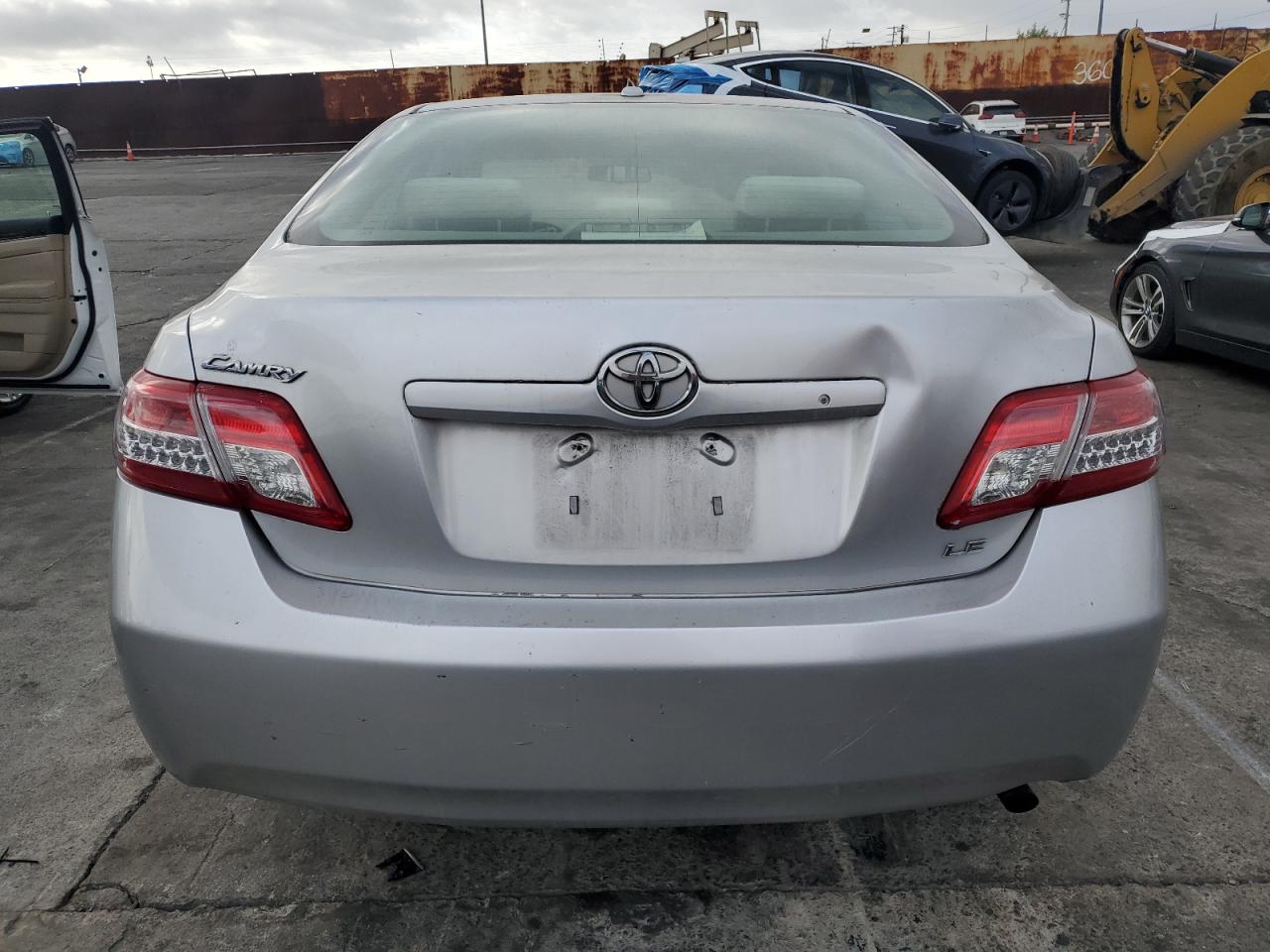 2011 Toyota Camry Base VIN: 4T1BF3EK3BU606810 Lot: 85333435