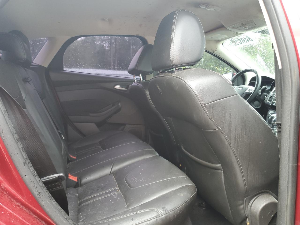 2014 Ford Focus Titanium VIN: 1FADP3N25EL380733 Lot: 84982525