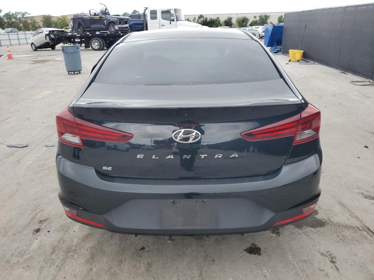 2019 Hyundai Elantra Se VIN: 5NPD74LFXKH441175 Lot: 85520855
