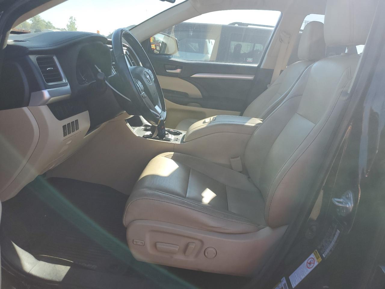 2016 Toyota Highlander Xle VIN: 5TDJKRFH6GS356217 Lot: 86079615