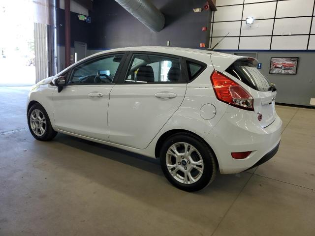 Hatchbacks FORD FIESTA 2015 White
